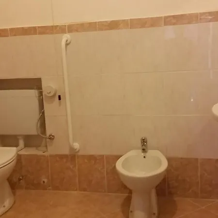 Dory Otel Albinia